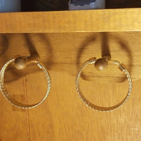 A set of gold  plated  earrings - Picture 2 of 2